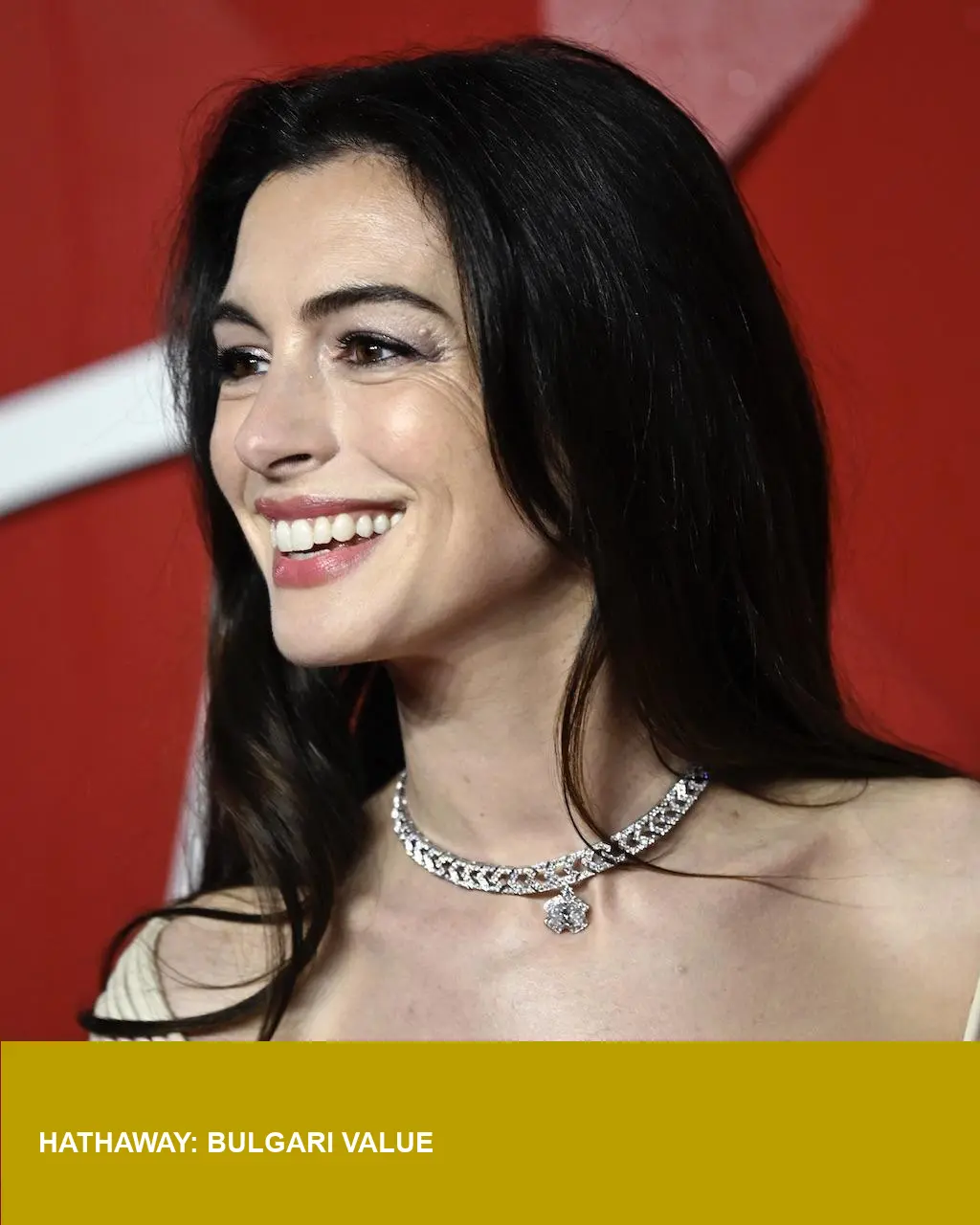 Anne Hathaway’s Bulgari Diamonds — Are Red‑Carpet Pieces Rising?
