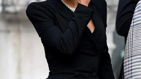 Kim Kardashian $1.5M necklace at Paris trial raises security questions