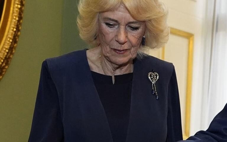 Queen Victoria brooch returns after 129 years — quiet‑luxury signal