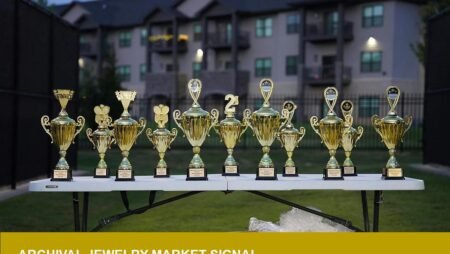 Golden Globes 2026: Archival jewelry redefines quiet‑luxury demand